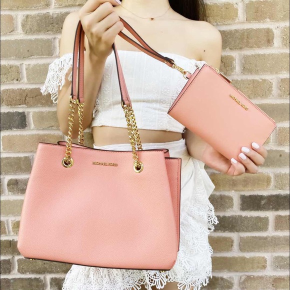 Gaby’sBags💕Michael Kors tote&wallet SET - Picture 3 of 8